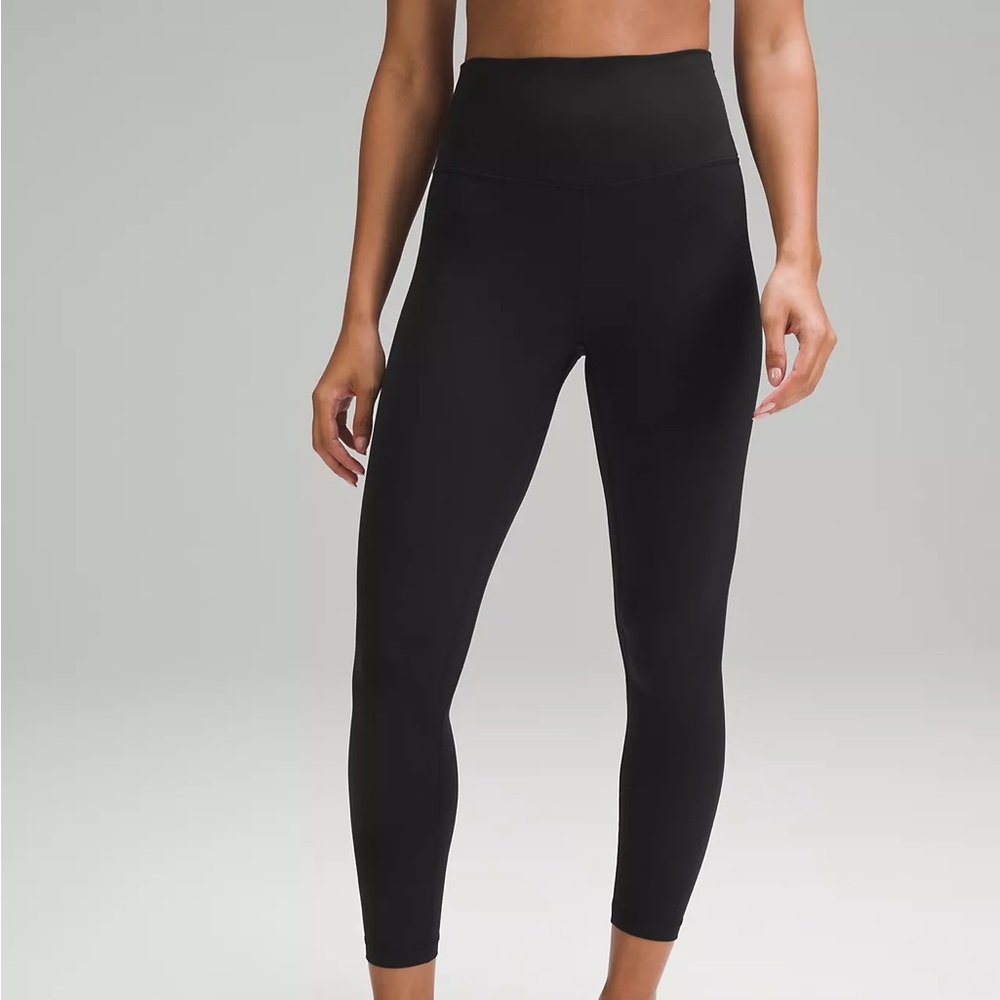 Lululemon align high rise 25” size 4 black!!!